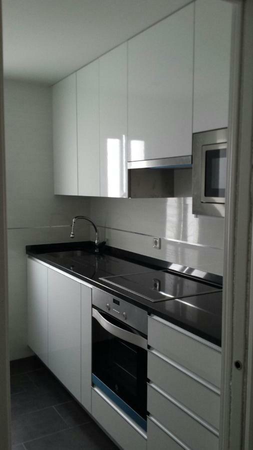 Apartamentos La Vaguada Suites Мадрид Екстер'єр фото