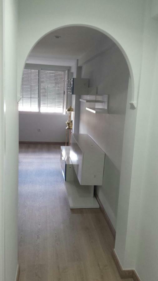 Apartamentos La Vaguada Suites Мадрид Екстер'єр фото