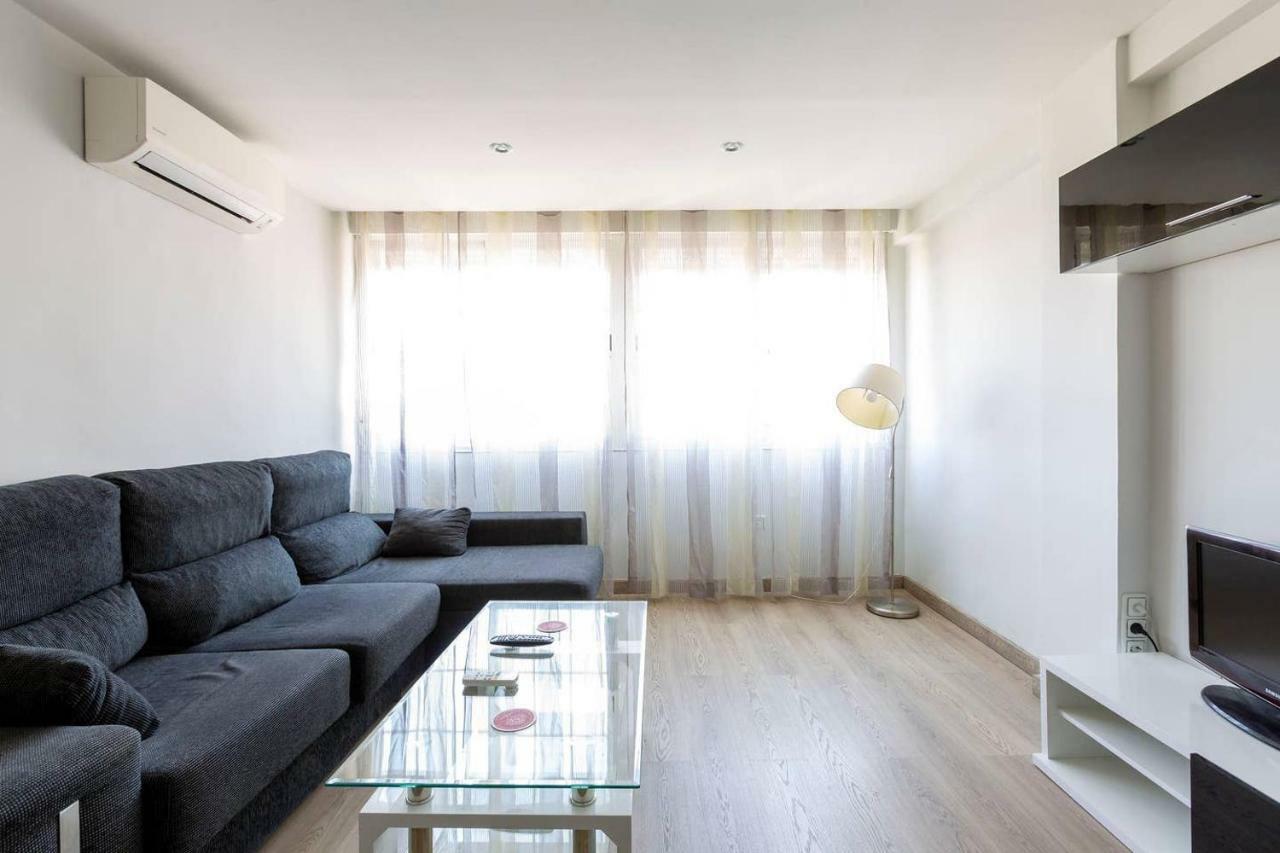 Apartamentos La Vaguada Suites Мадрид Екстер'єр фото