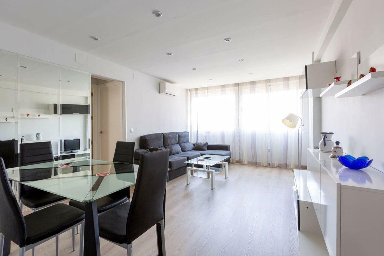 Apartamentos La Vaguada Suites Мадрид Екстер'єр фото